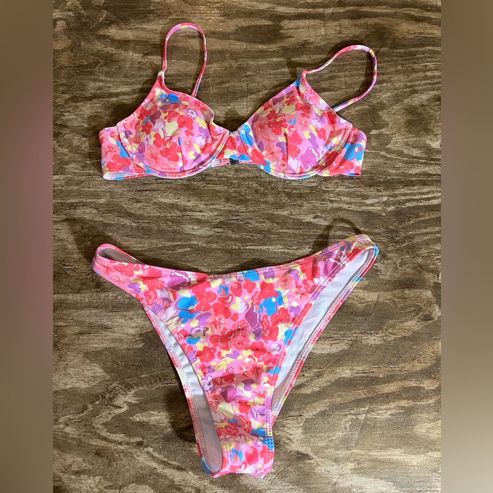 Pink Floral Print Two Piece Bikini Swimsuit Size M